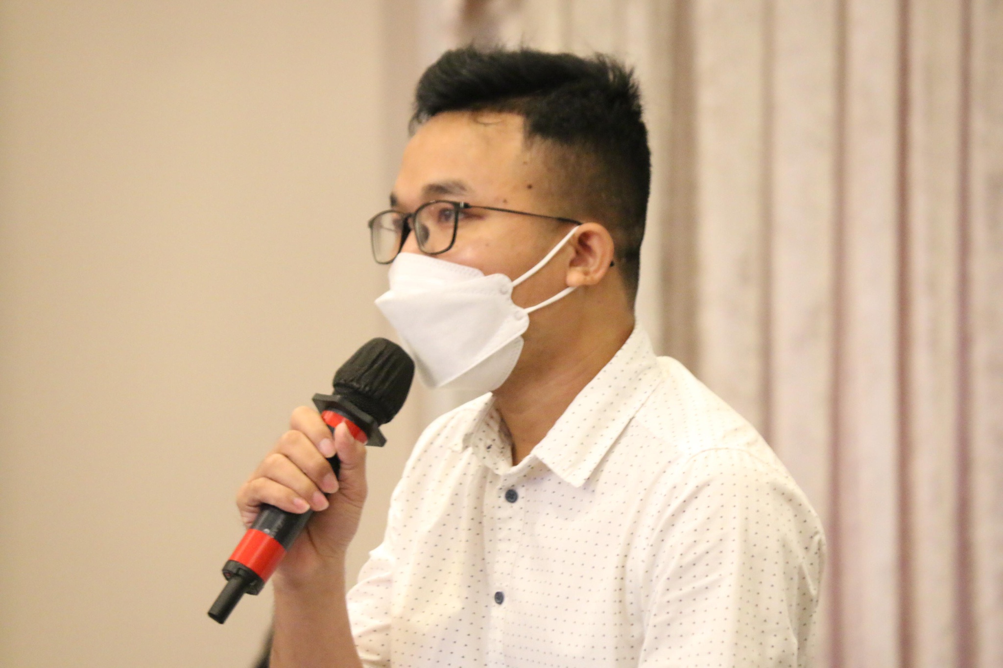 Đại diện Công ty cổ phần Acecook Việt Nam đặt câu hỏi về việc giải quyết chế độ ốm đau cho các trường hợp nhiễm Covid-19